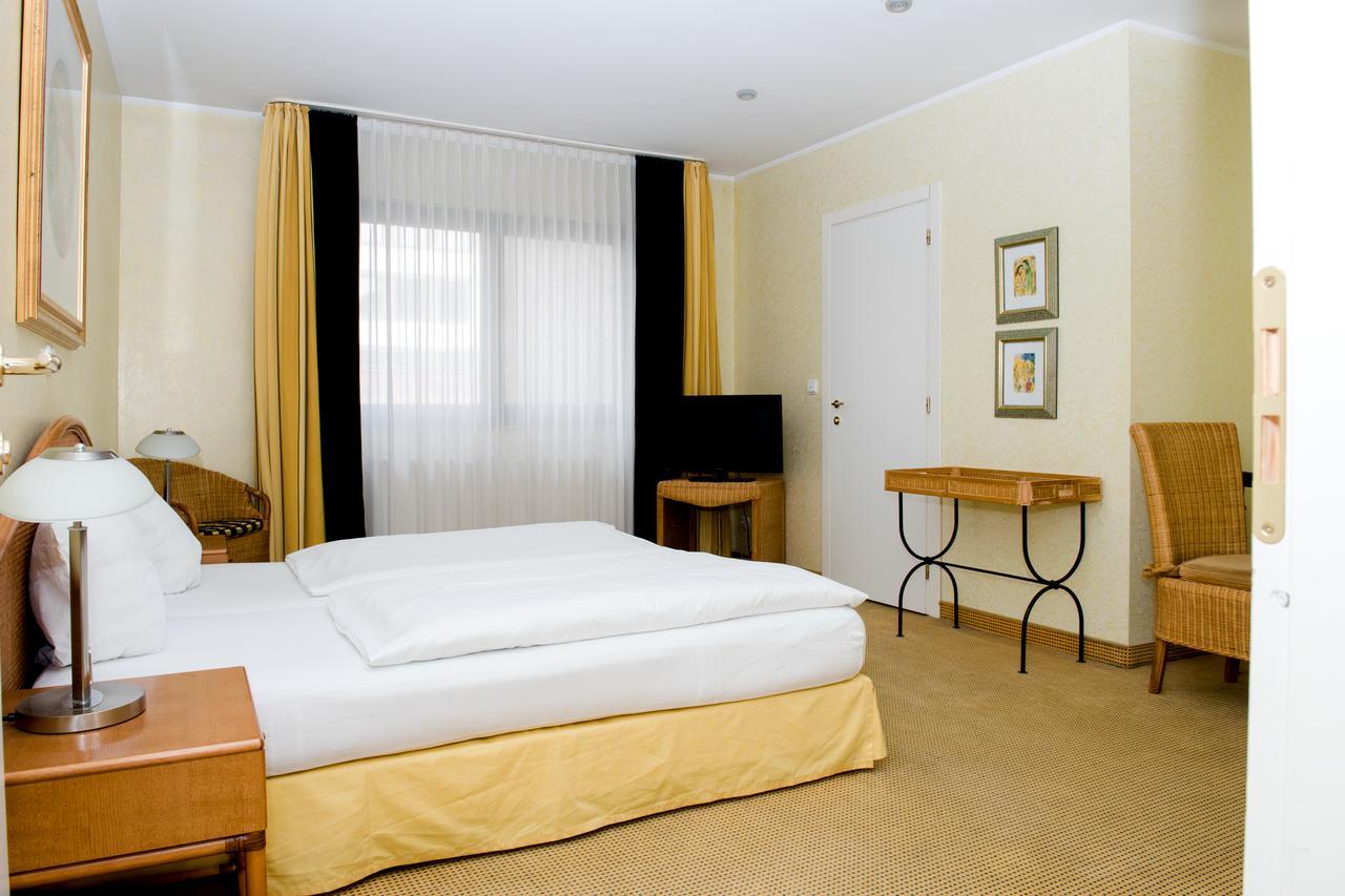 Hotel Altera Pars Кельн Екстер'єр фото